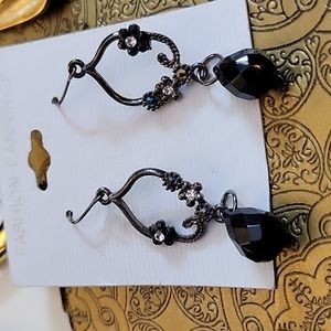 Women's earrings wires